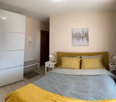 2 Bed 2 Bath, 4 Min Walk To Slope, Predela2, * בנסקו