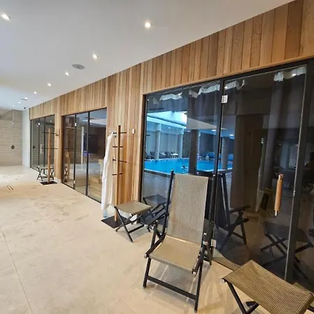דירה 2 Bed 2 Bath, 4 Min Walk To Slope, Predela2, *