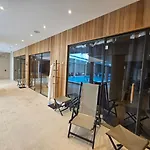 شقة 2 Bed 2 Bath, 4 Min Walk To Slope, Predela2, *