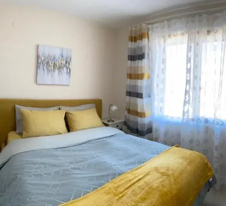 2 Bed 2 Bath, 4 Min Walk To Slope, Predela2, Διαμέρισμα