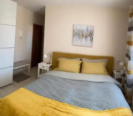 2 Bed 2 Bath, 4 Min Walk To Slope, Predela2, Daire *
